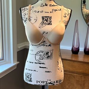 Victoria’s Secret Perfect One Full Coverage Bra  size 36B. Like new condition.
